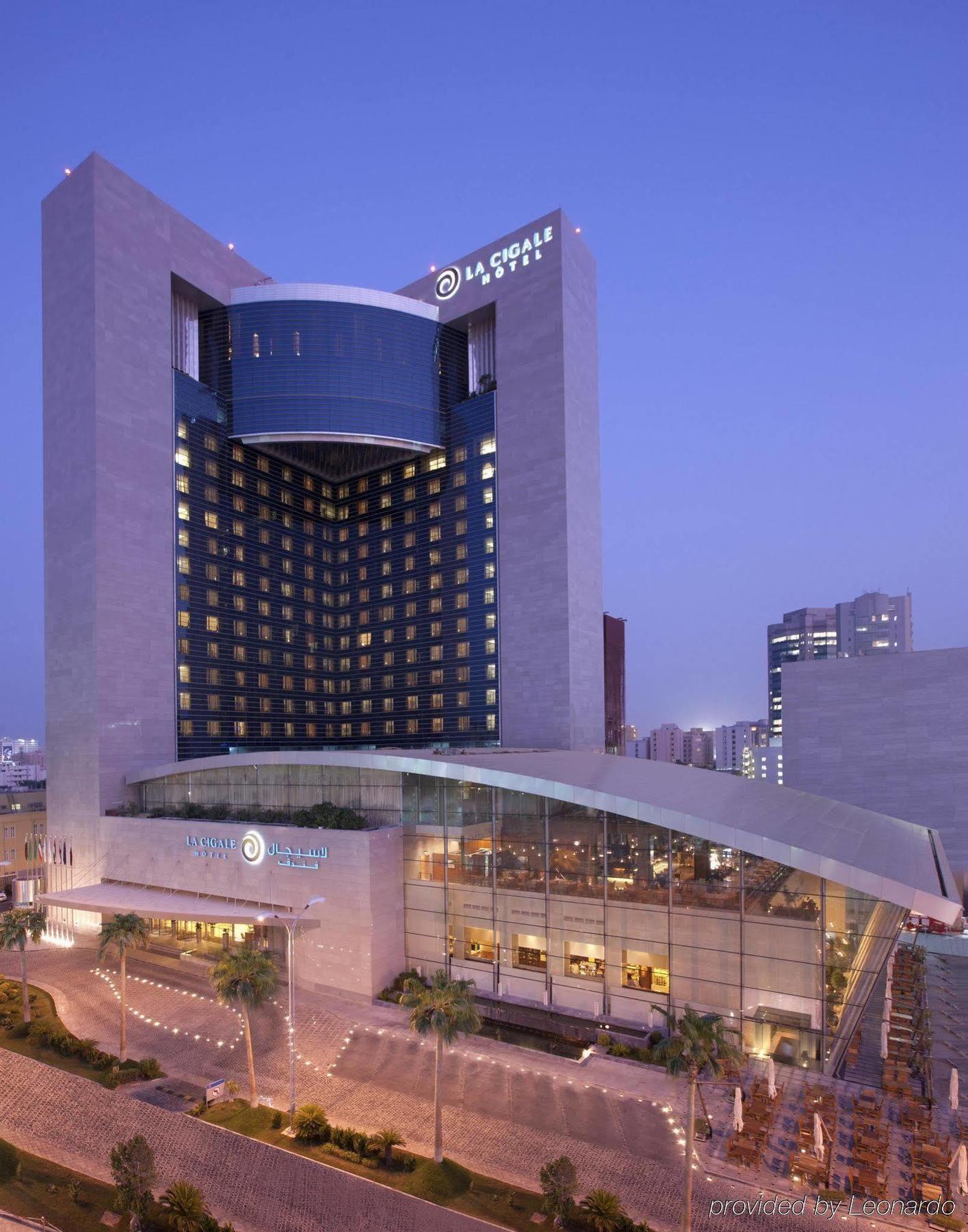 라 시갈 호텔 매니지드 바이 아코르 도하 외부 사진 The hotel at night